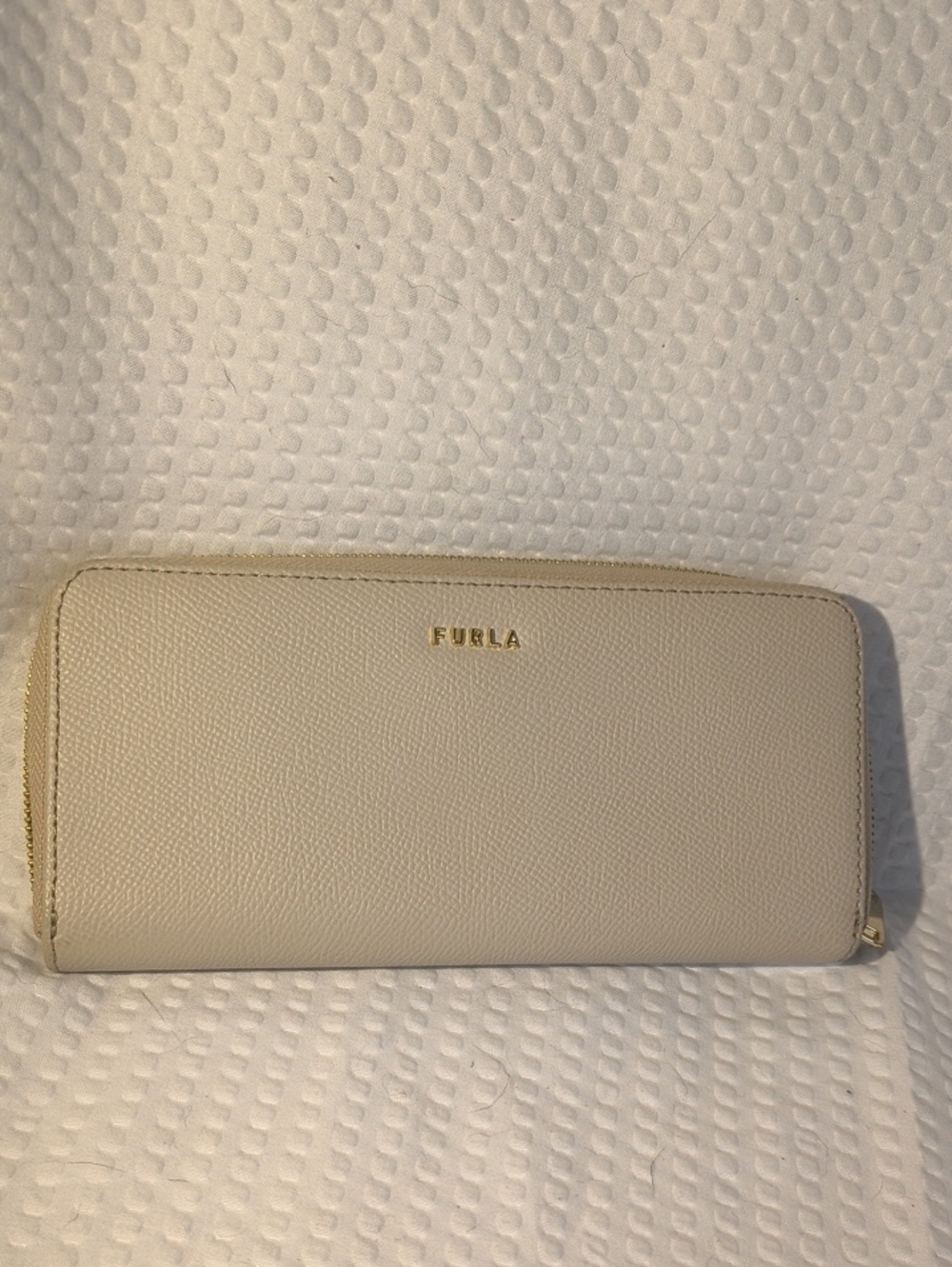 Furla Pebbled Leather Zip Wallet in Light Beige with Gold Logo (Ballerina)